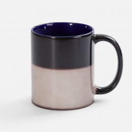 Кружка-хамелеон On Display, глянцевая, черная с синим