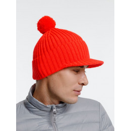 Вязаная шапка с козырьком Peaky, красная (кармин)